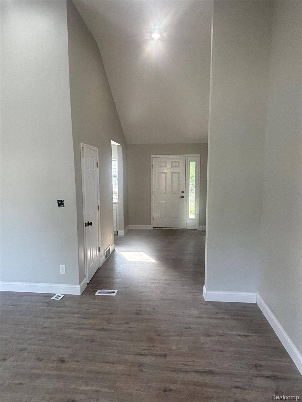 Detroit, MI 48219,17541 Annchester RD