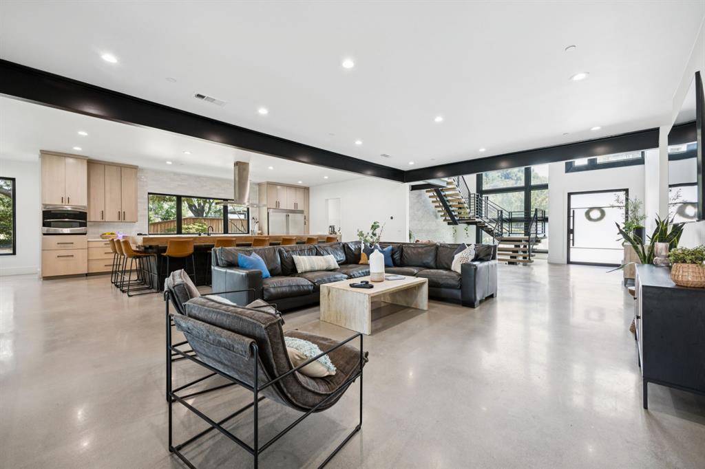 Southlake, TX 76092,1006 Quail Run Road