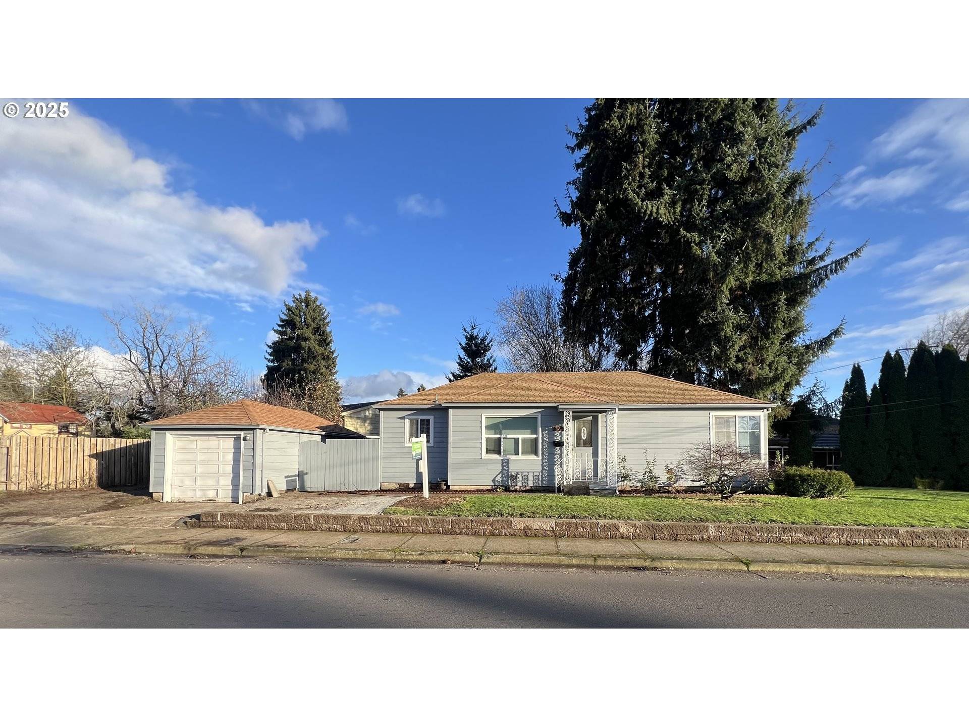 Woodburn, OR 97071,624 N SETTLEMIER AVE