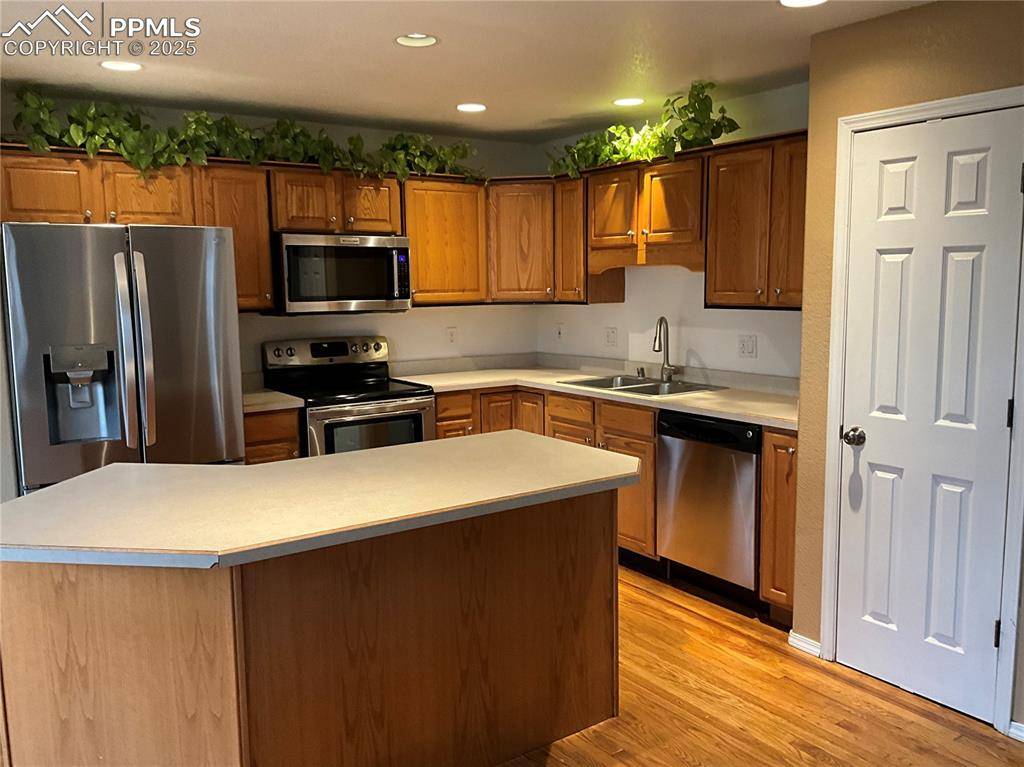 Colorado Springs, CO 80919,5480 Flag WAY