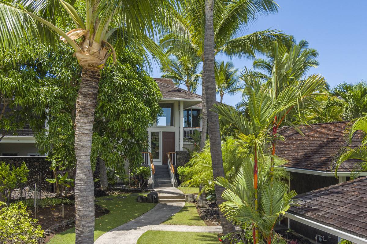 Kailua-kona, HI 96740,73-4870 Mai`a Loop #19