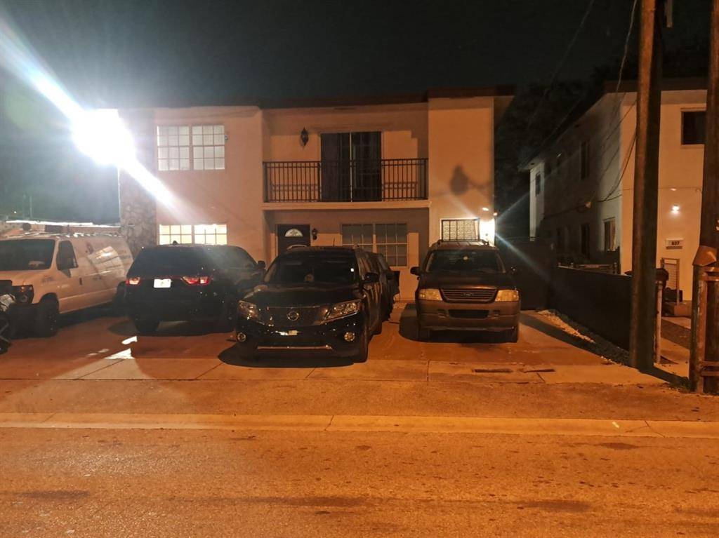 Hialeah, FL 33010,827 SE 12TH Steet