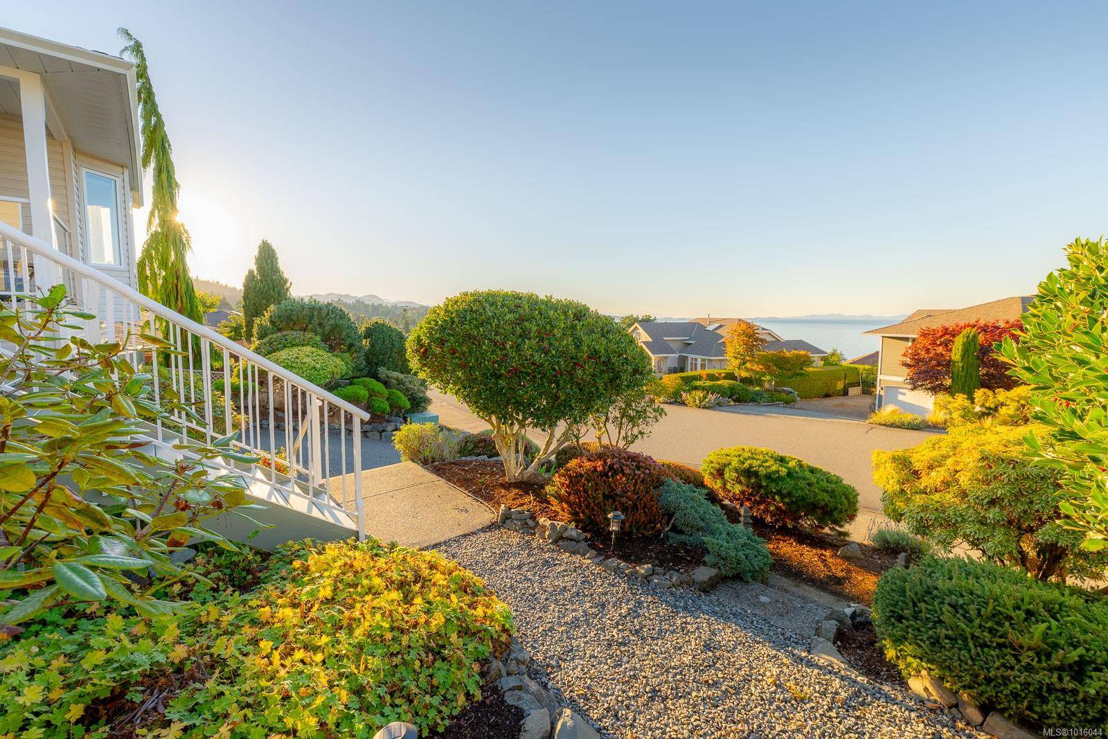 Nanaimo, BC V9V 1L6,5059 Vista View Cres