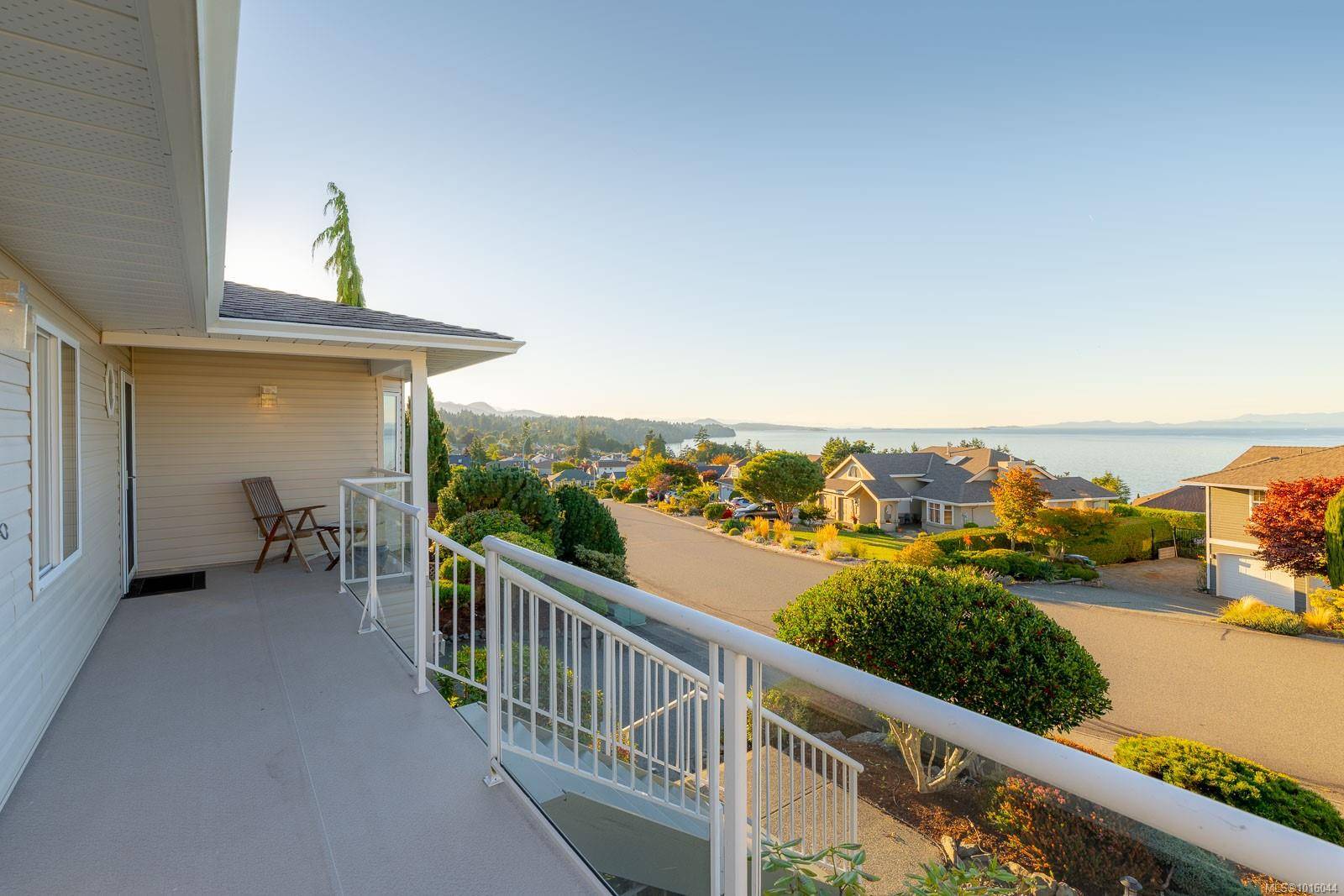 Nanaimo, BC V9V 1L6,5059 Vista View Cres