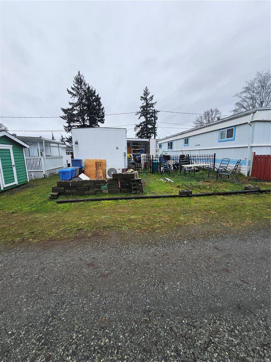 Langford, BC V9B 4C9,2780 Spencer Rd #16