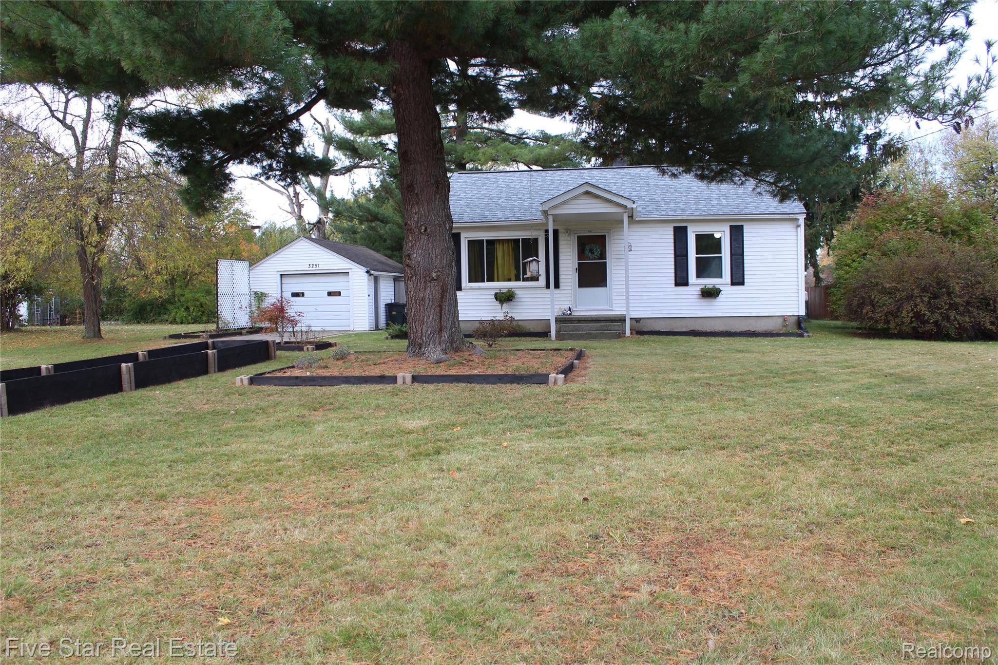 Flint, MI 48506,3251 Lynne AVE