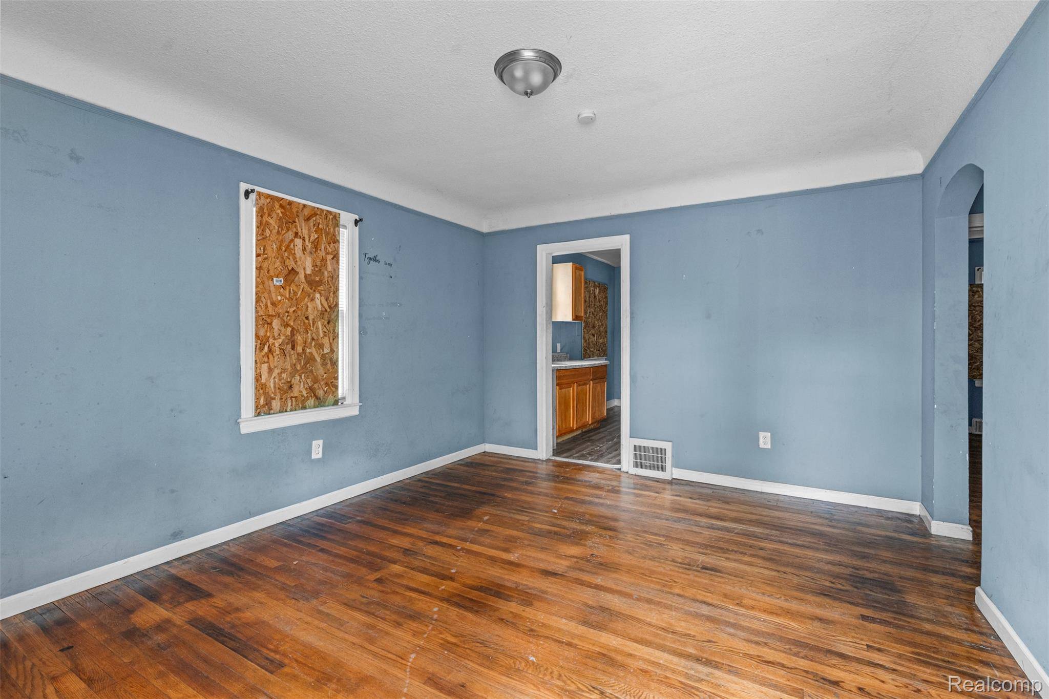 Detroit, MI 48219,18461 Heyden ST