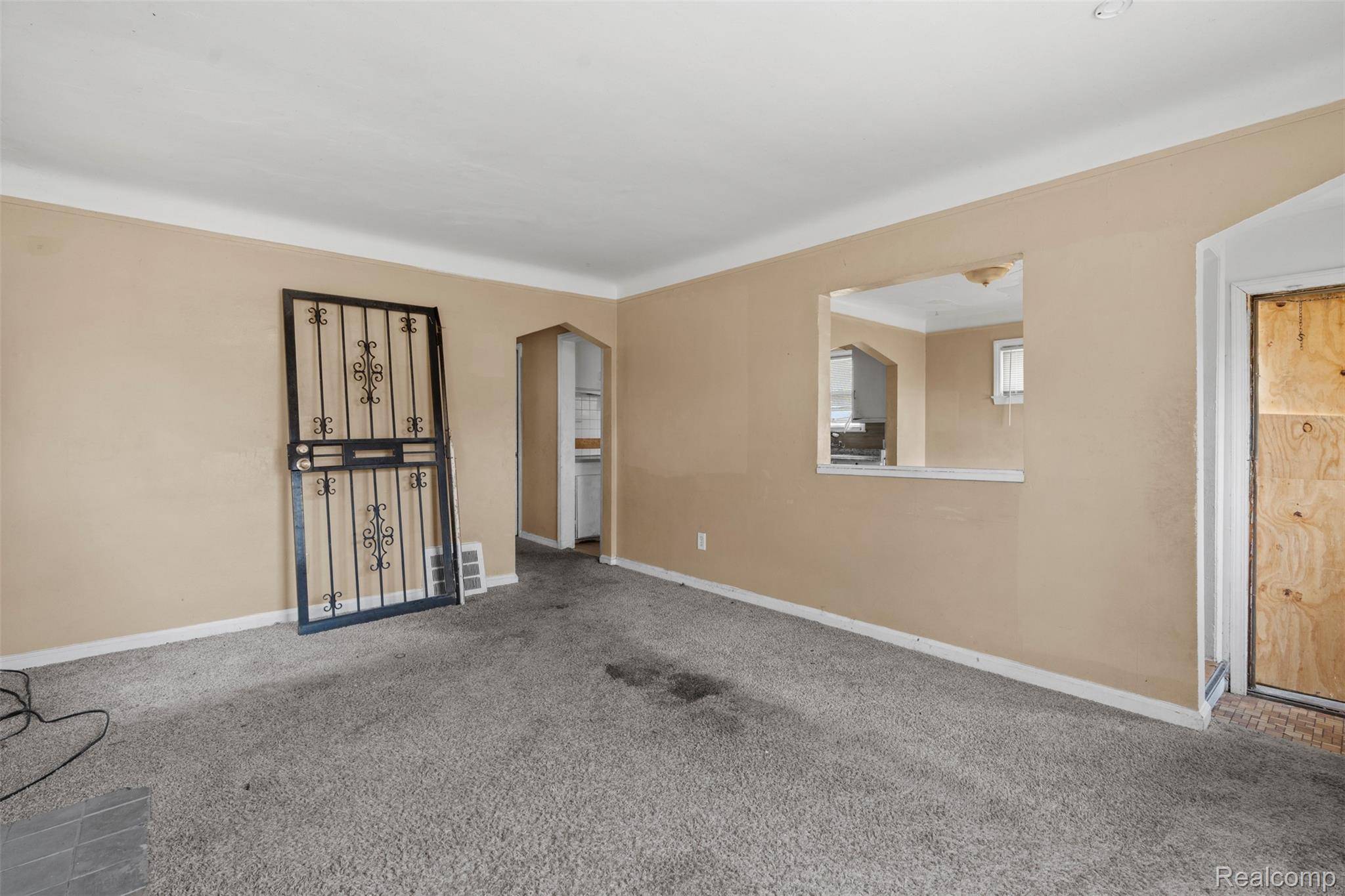 Detroit, MI 48205,14000 Bringard DR