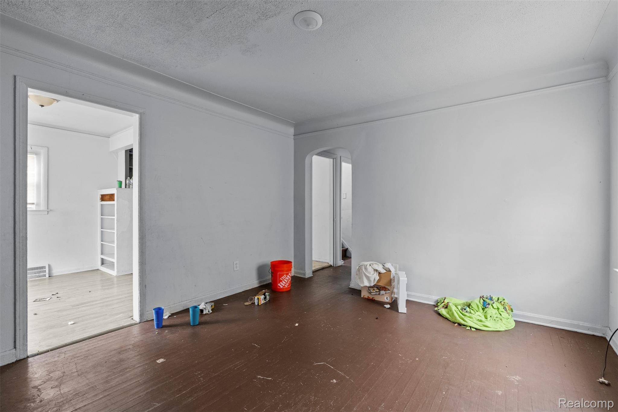 Detroit, MI 48227,9660 Winthrop ST