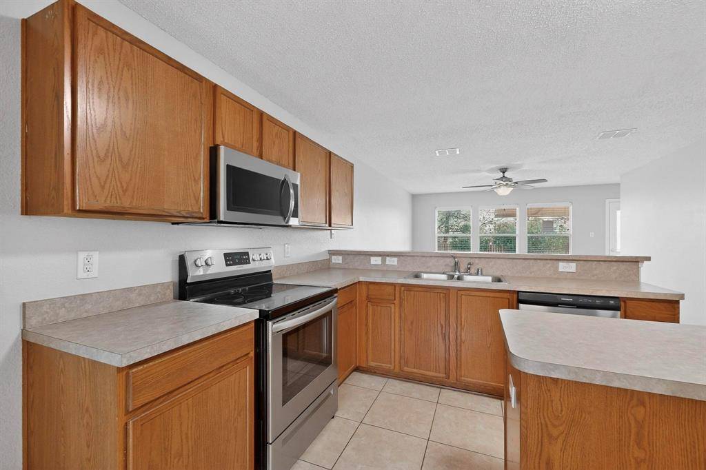 Anna, TX 75409,911 Live Oak Drive