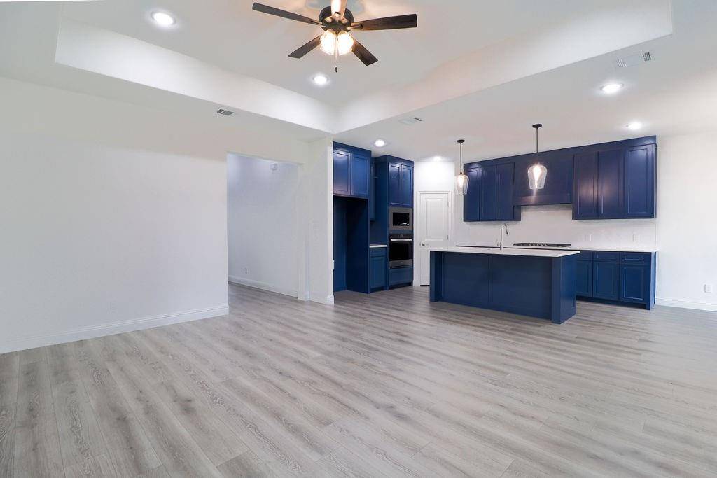 Fort Worth, TX 76164,2613 Chestnut Avenue