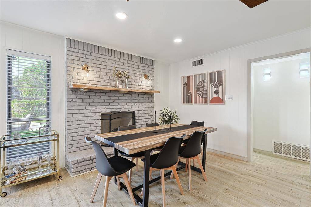 Dallas, TX 75248,7841 El Pensador Drive