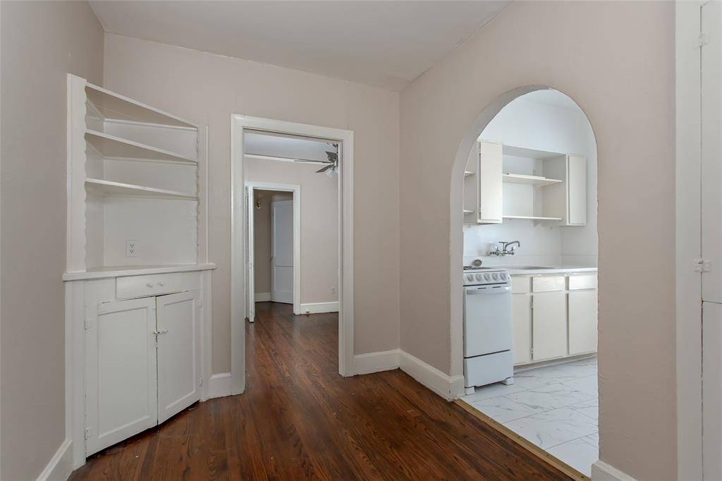 Dallas, TX 75206,5900 ORAM Street #8