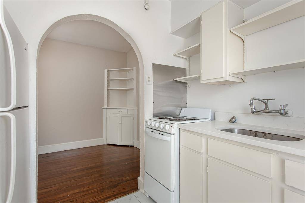 Dallas, TX 75206,5900 ORAM Street #8