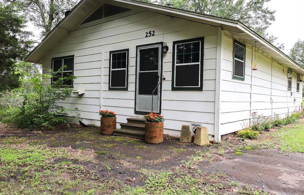 Grand Saline, TX 75140,252 Vz County Road 1321