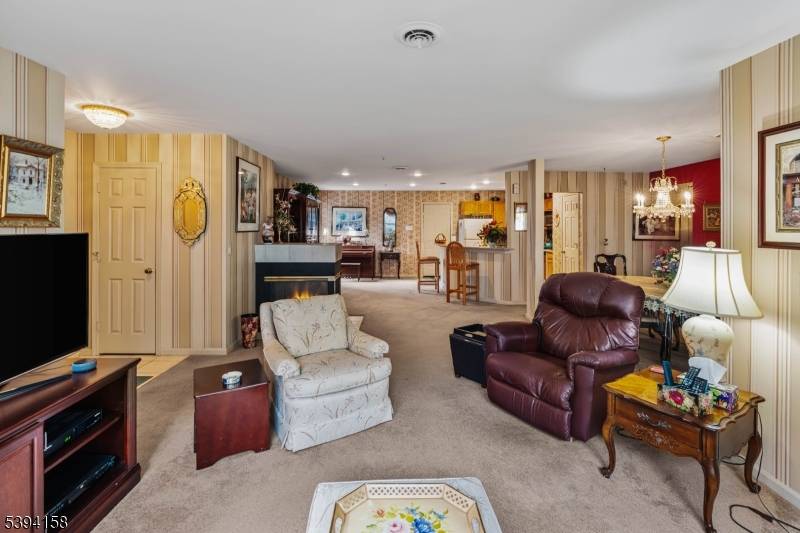 Clifton City, NJ 07012,25 Mayer Dr