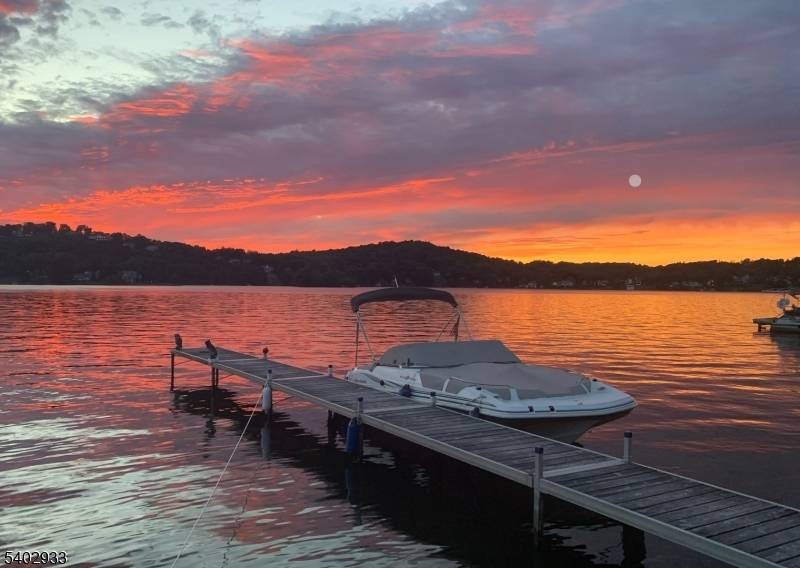 Sparta Twp., NJ 07871,96 E Shore Trl