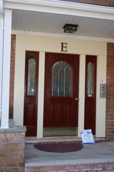 Clifton City, NJ 07013,605 Grove St E9