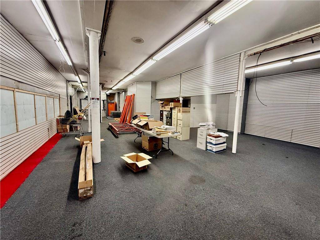 Brooklyn, NY 11218,751 McDonald AVE