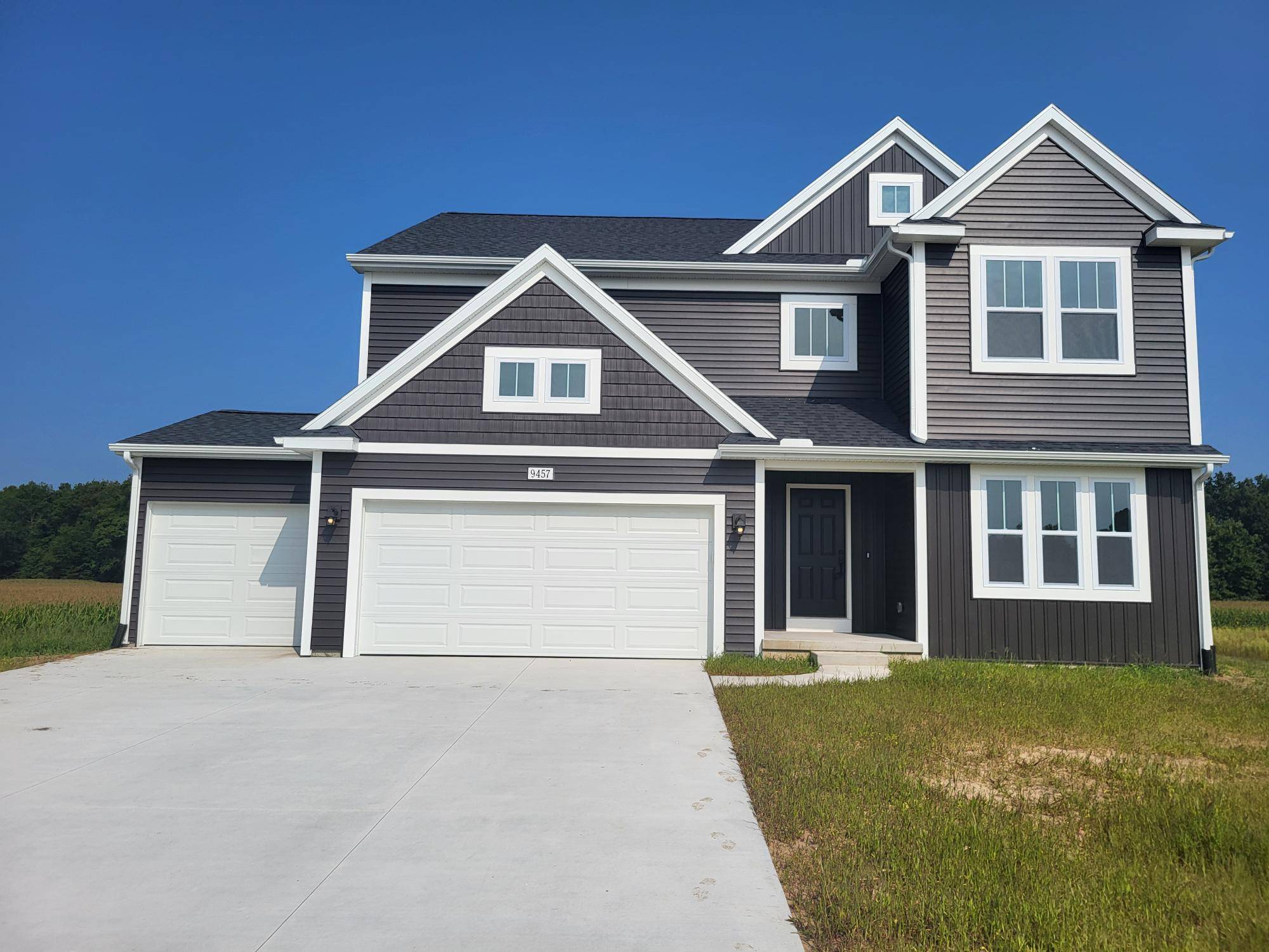 Alto, MI 49302,9381 Snow Valley DR SE