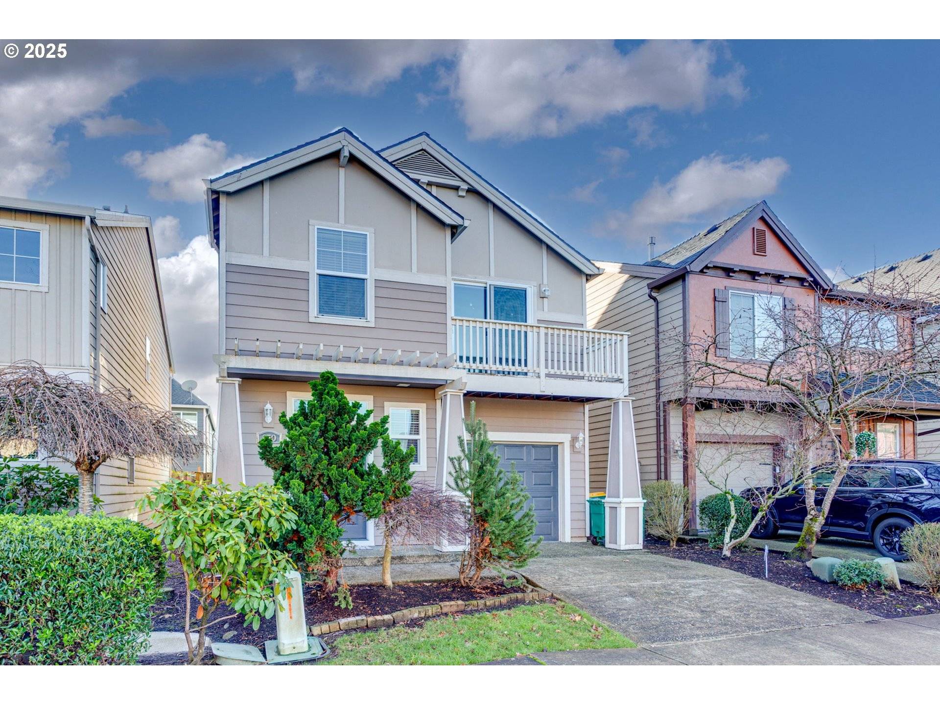 Troutdale, OR 97060,950 SW 17TH WAY