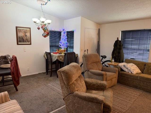 Coos Bay, OR 97420,530 SHOREPINES CT