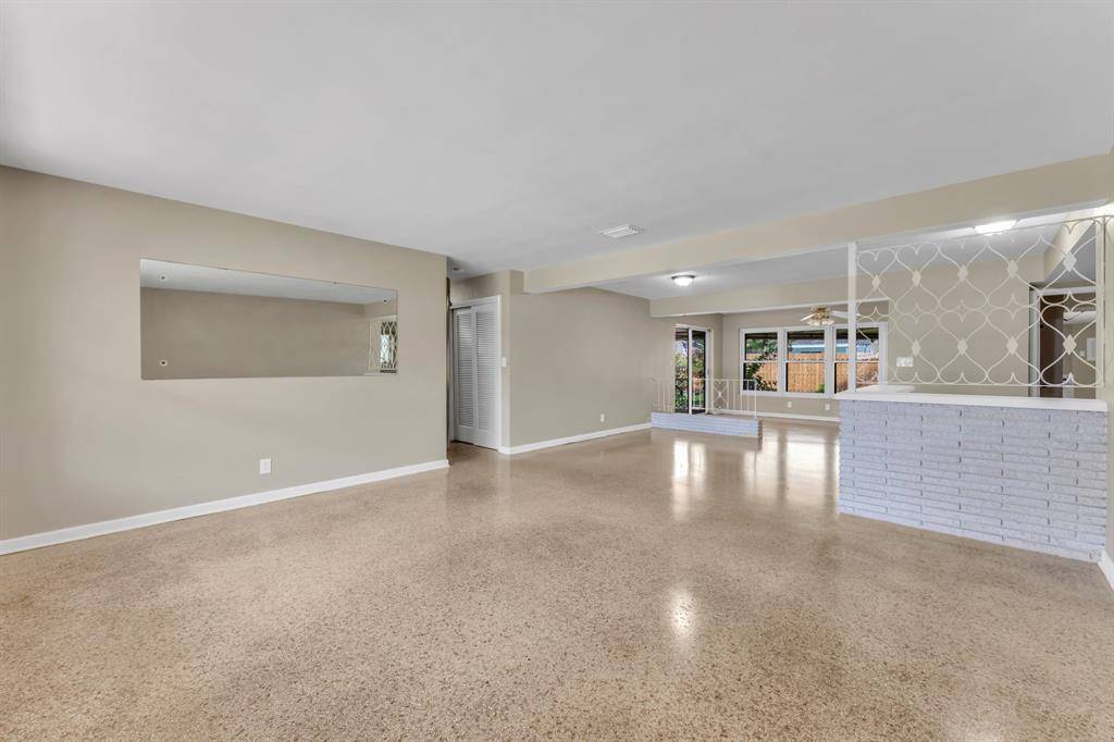 Oakland Park, FL 33334,4451 NE 17th Ave