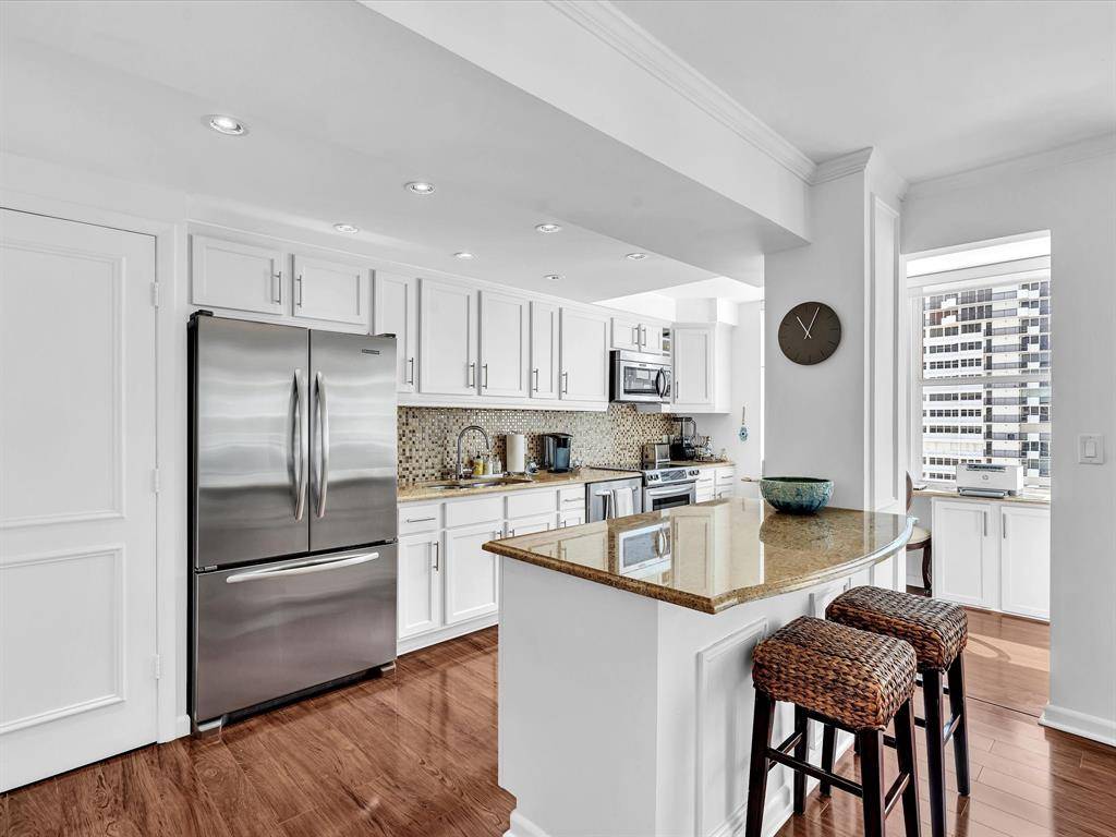 Fort Lauderdale, FL 33308,4300 N Ocean Blvd #19L