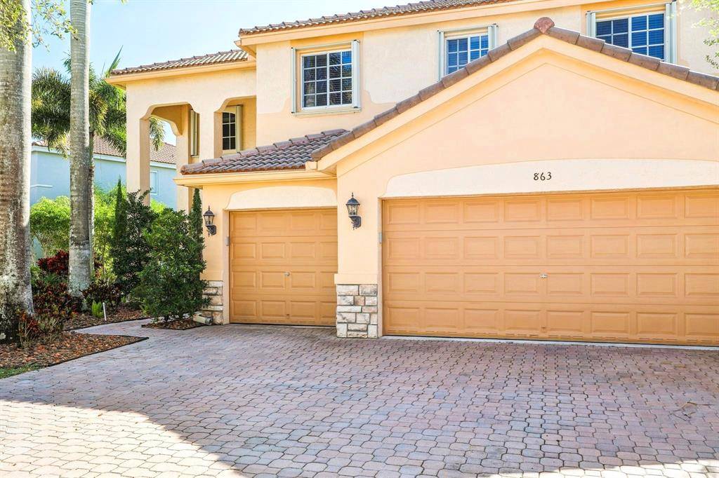 Weston, FL 33327,863 Vanda Ter