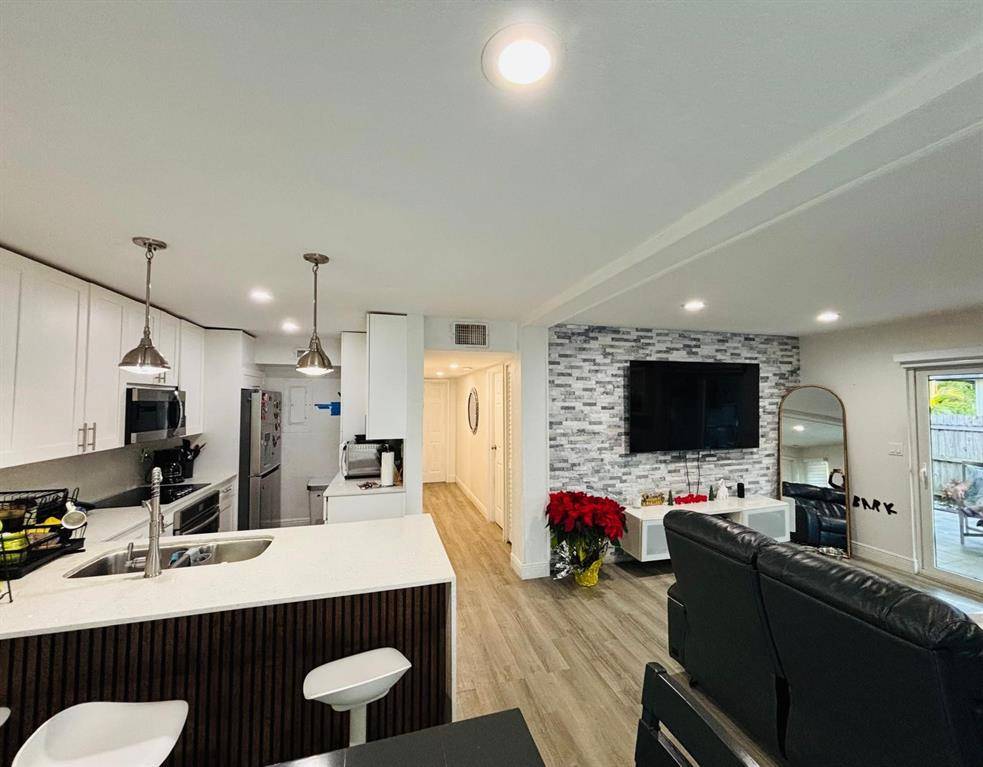 Tamarac, FL 33321,8000 NW 74th Ter