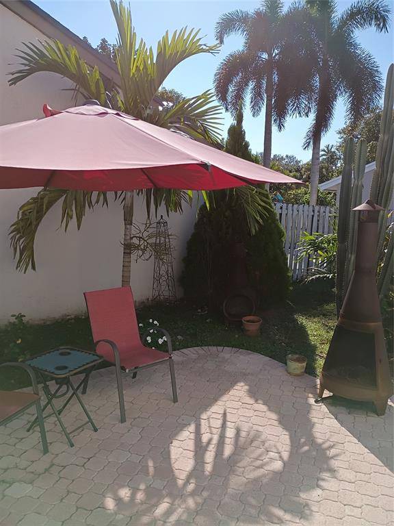 Davie, FL 33325,681 Pine Ridge Ter