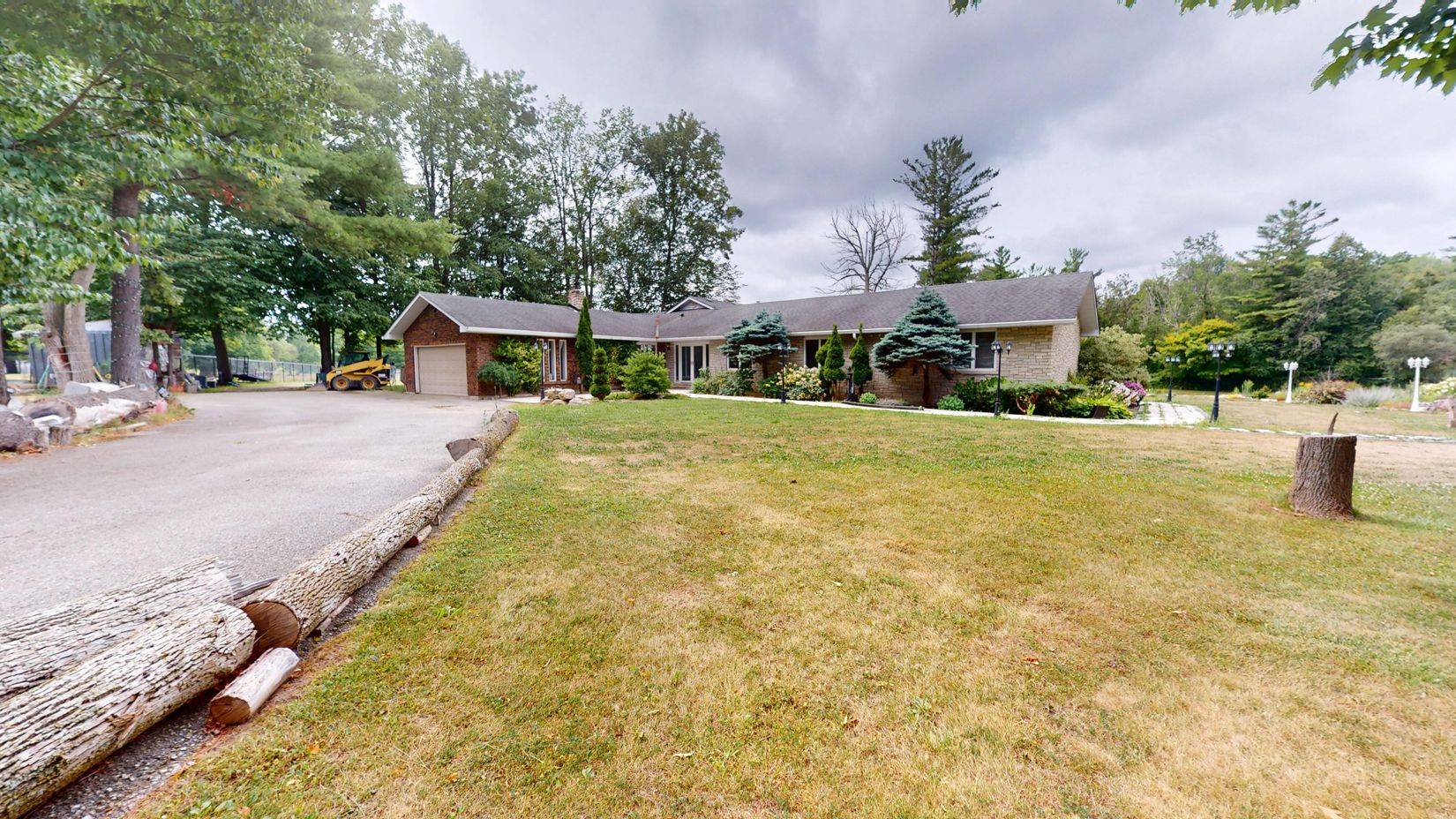 East Gwillimbury, ON L9N 0K6,253 Morning Side Road