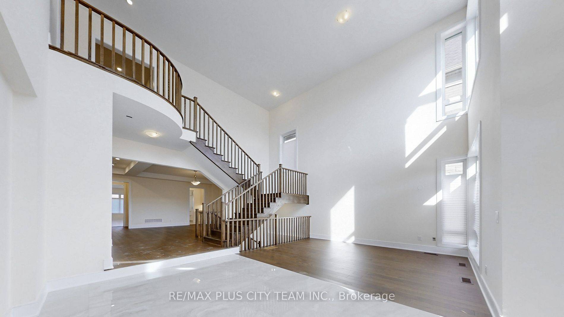 King, ON L7B 0T1,8 Saxby Farm AVE