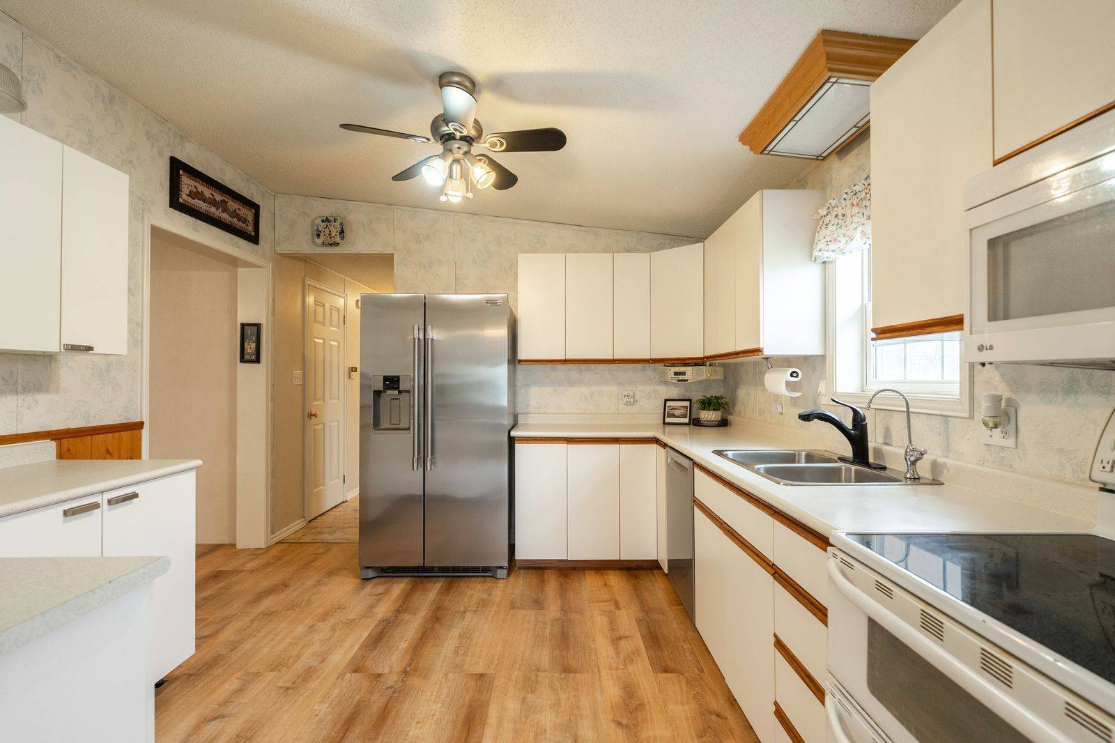 Oro-medonte, ON L3V 0P9,30 Jane ST