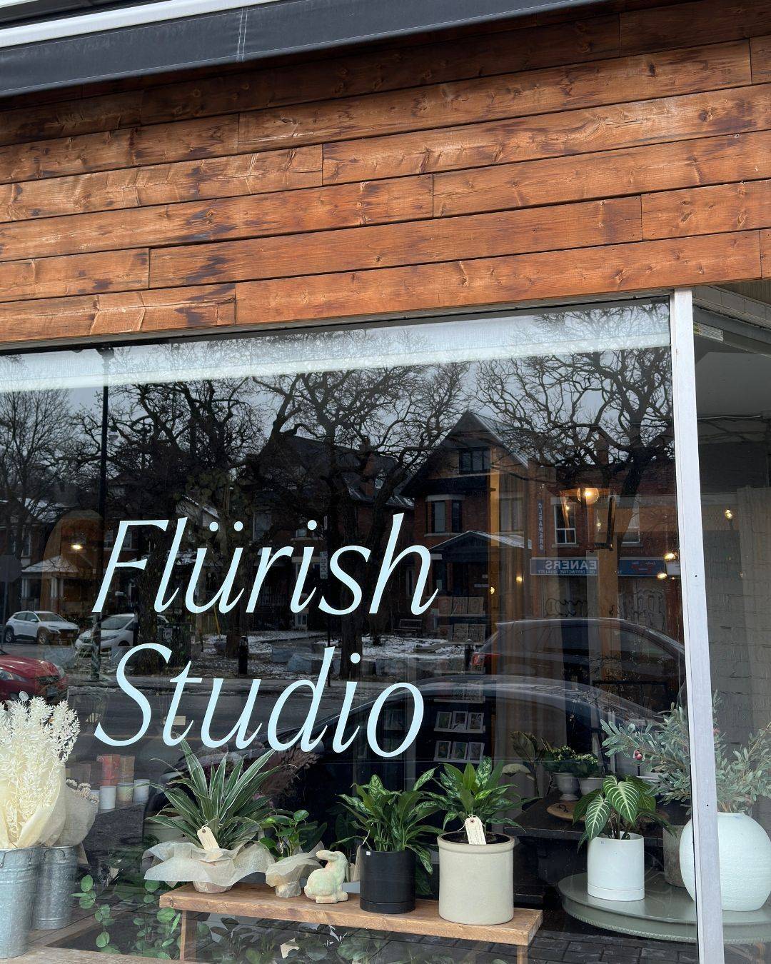 Toronto W02, ON M6P 2A1,3130 Dundas ST W