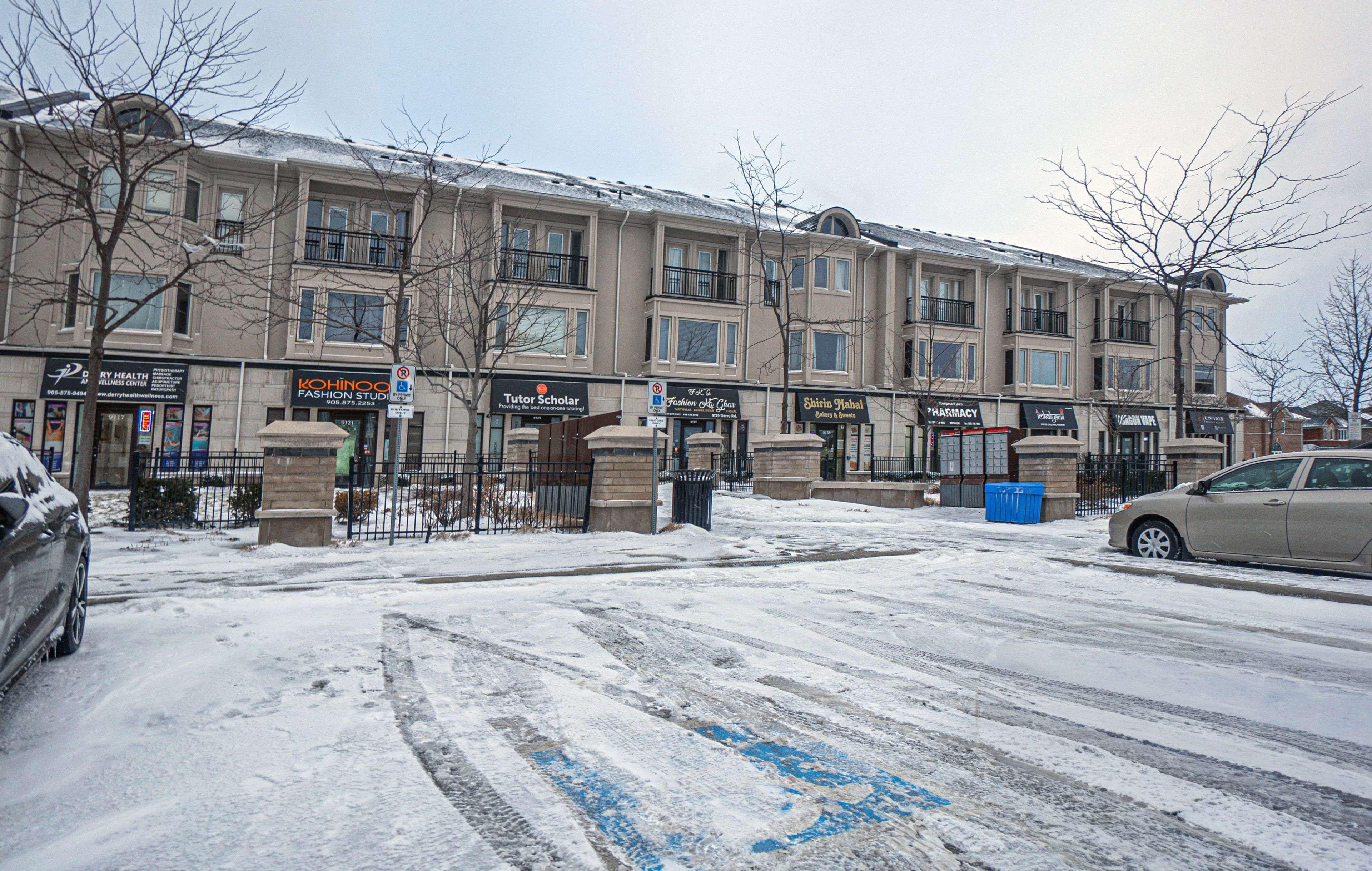 Milton, ON L9T 7Z1,9141 Derry RD #38