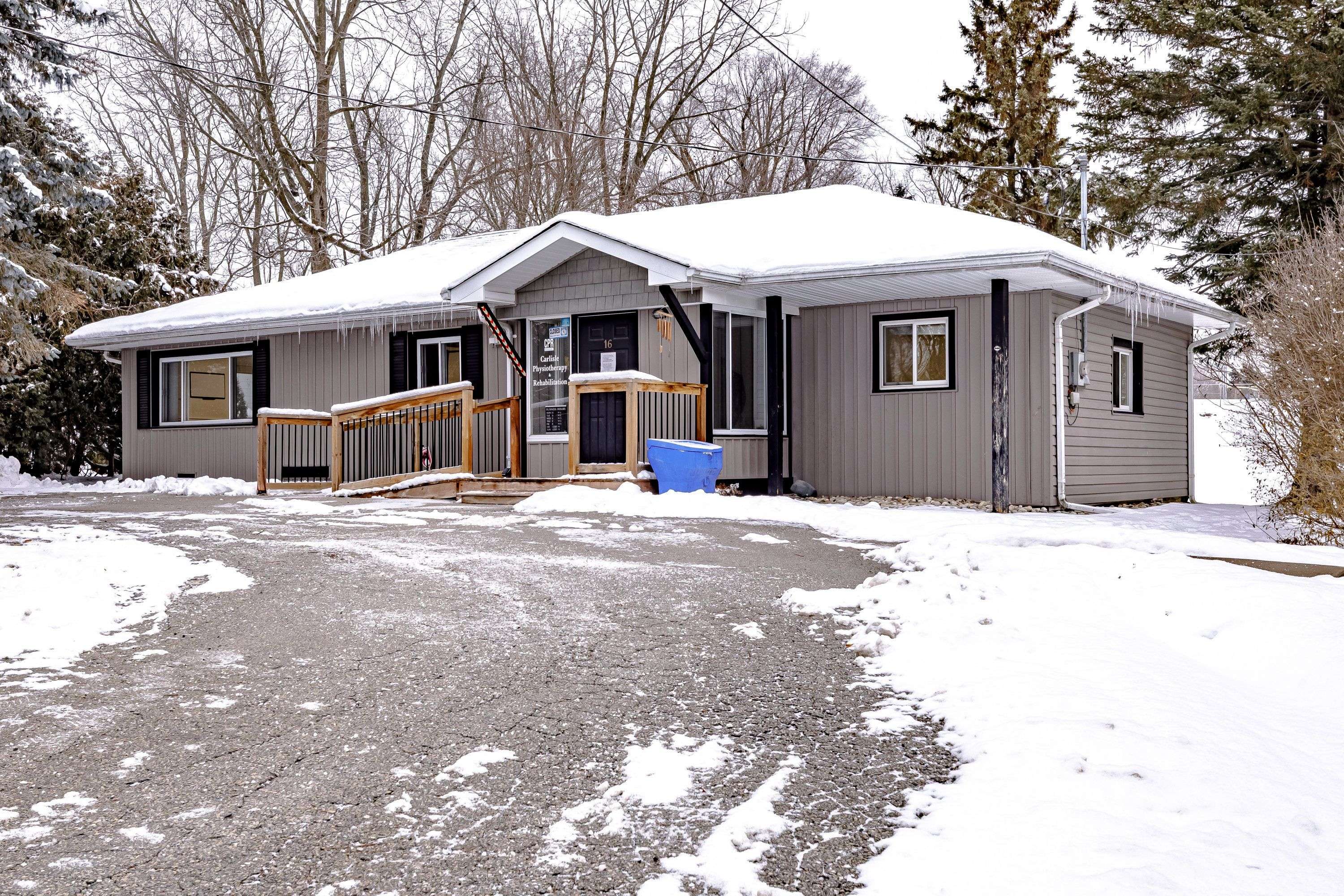 Hamilton, ON L0R 1H2,16 William ST