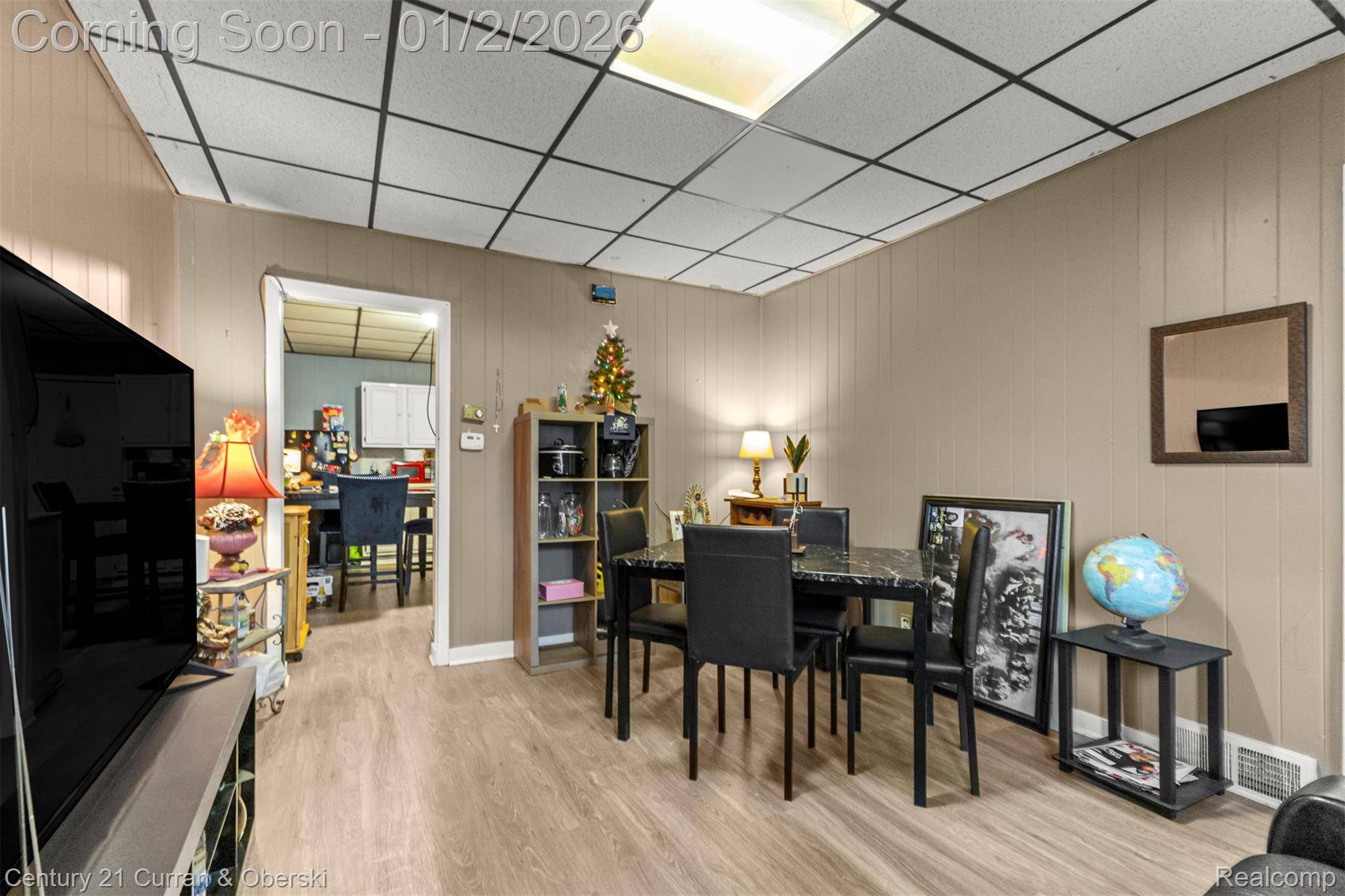 Detroit, MI 48210,5425 Florida ST