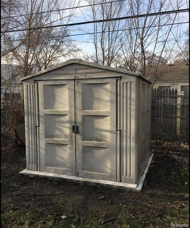 Hazel Park, MI 48030,1761 E Evelyn AVE