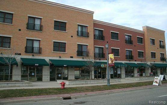 Walled Lake, MI 48390,579 N Pontiac TRL