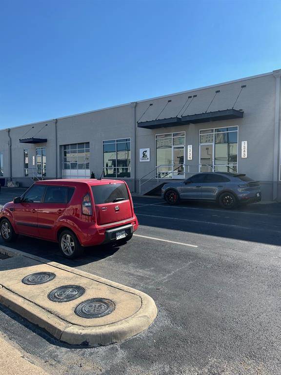 Dallas, TX 75207,1343 Motor Circle