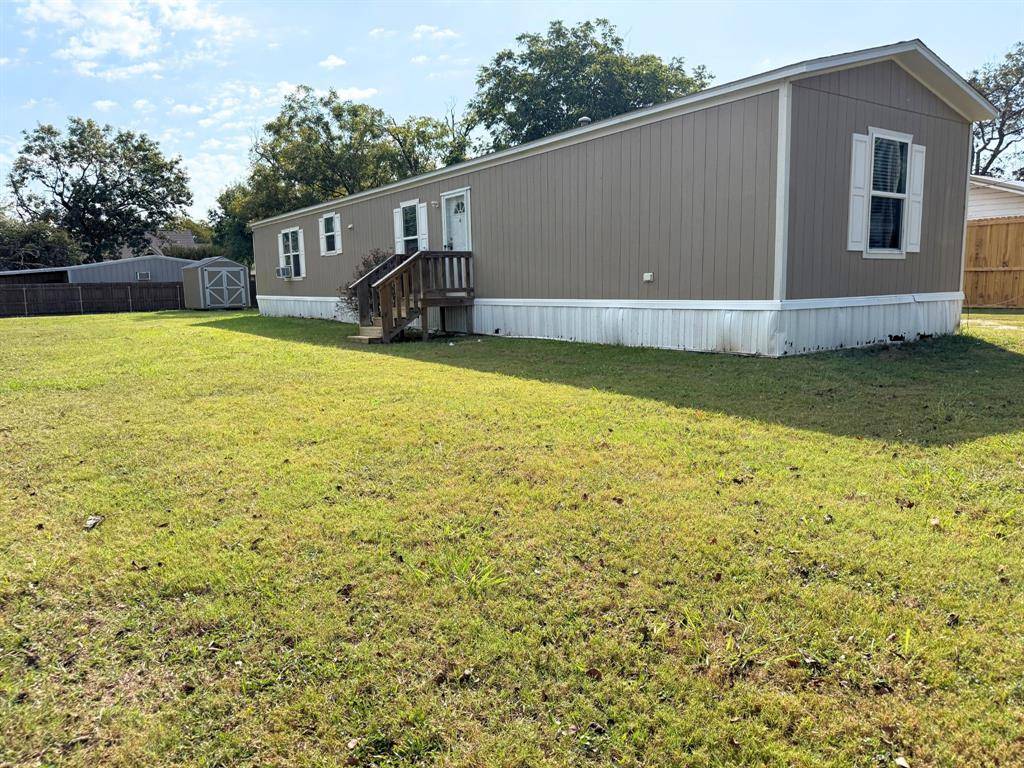 Kerens, TX 75144,104 N Sinclair Avenue