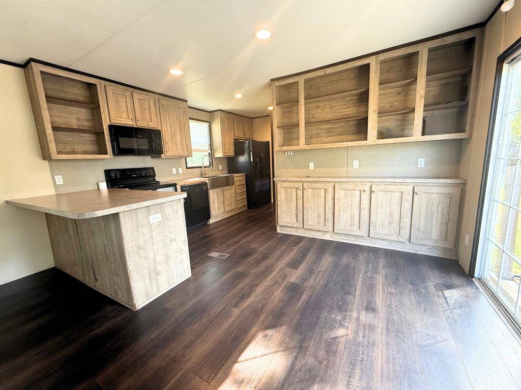 Kerens, TX 75144,104 N Sinclair Avenue