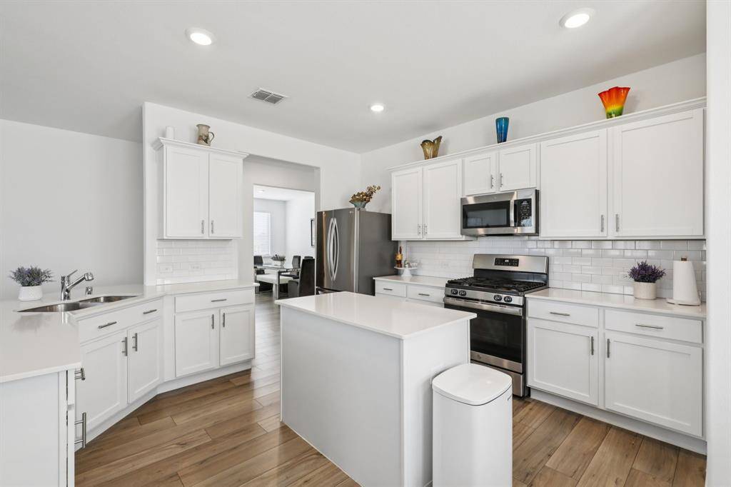 Fort Worth, TX 76052,14752 Mainstay Way