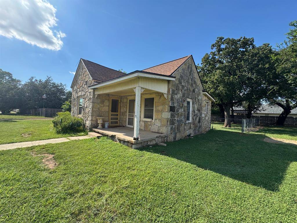 Hico, TX 76457,506 Ninth Street