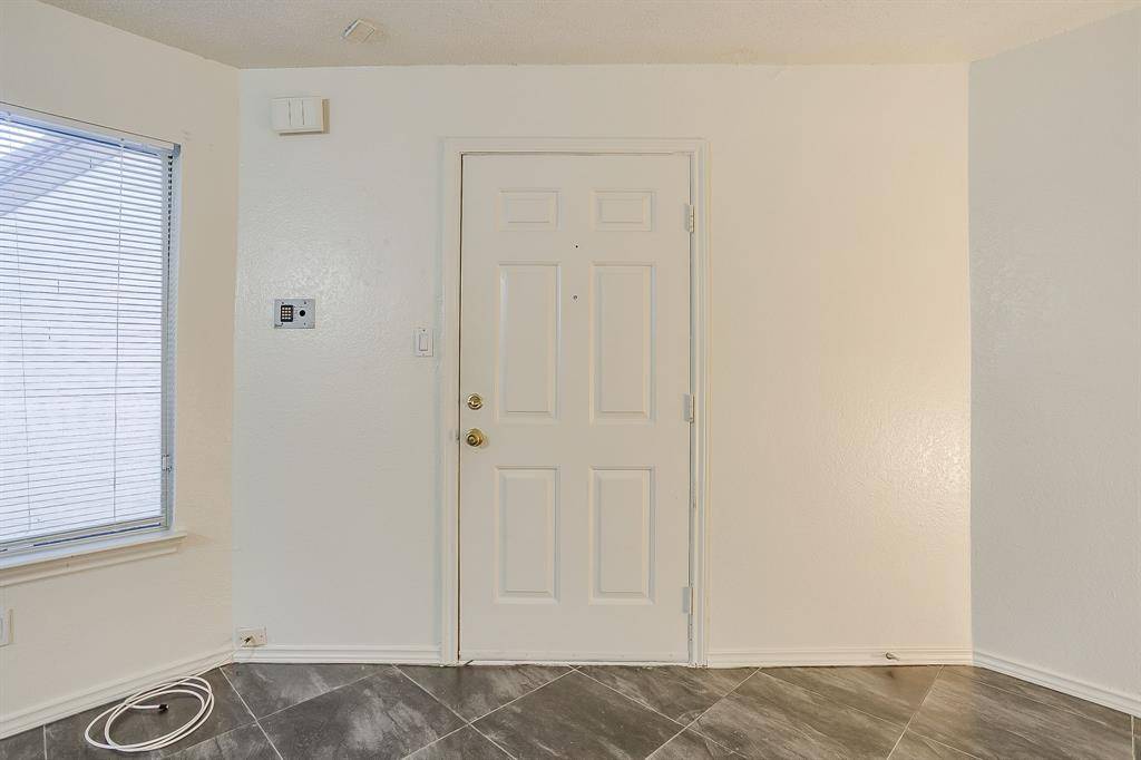 Arlington, TX 76006,2300 Bamboo Drive #N207