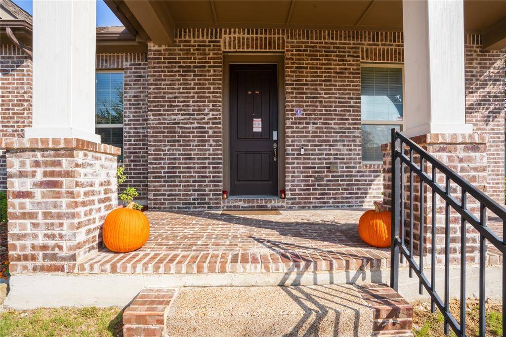 Arlington, TX 76005,4301 Meadow Hawk Drive