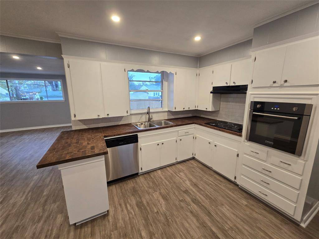 Shreveport, LA 71105,233 Roma Drive