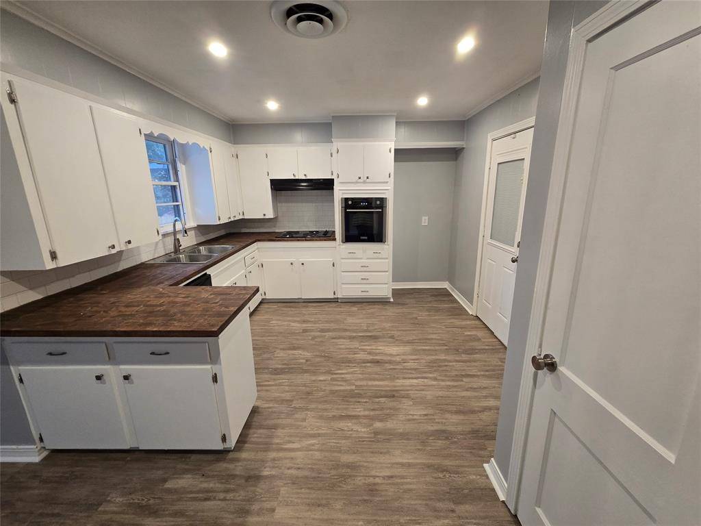 Shreveport, LA 71105,233 Roma Drive