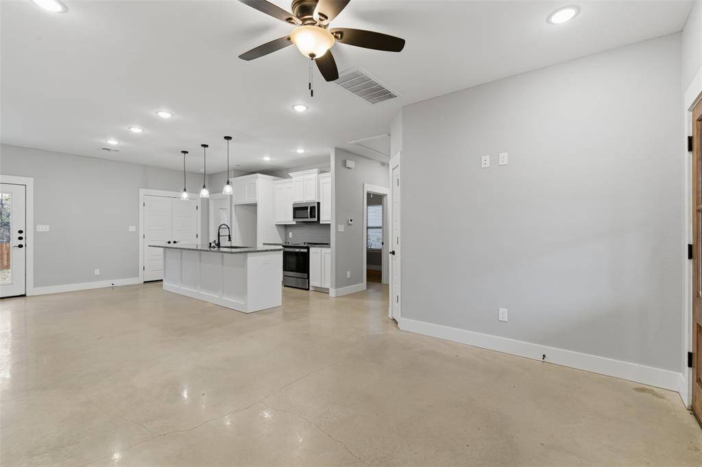 Denison, TX 75021,116 E Harrison Street